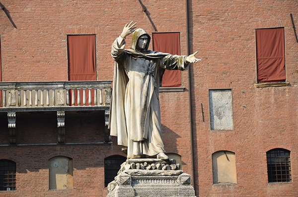 Piazza Savonarola - Ferrara